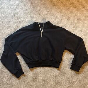 Forever 21 Black Cropped Sweatshirt with Zip